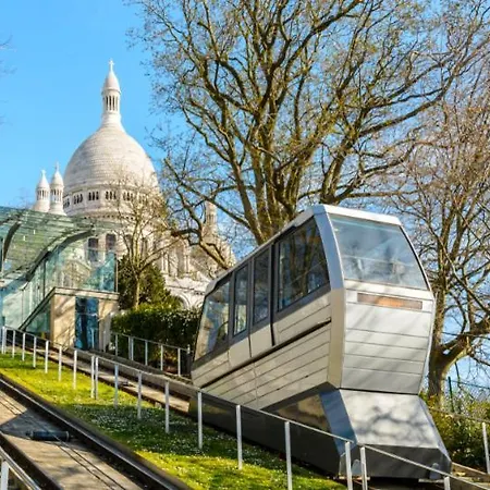 Paris Sacre Coeur Arev Sur Les Pas D Emily In Paris Apartment Exterior photo